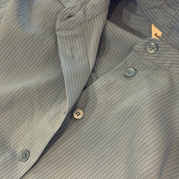 Banana Republic Light Blue Pinstripe Shirt, Size XS - Picture 10 of 10